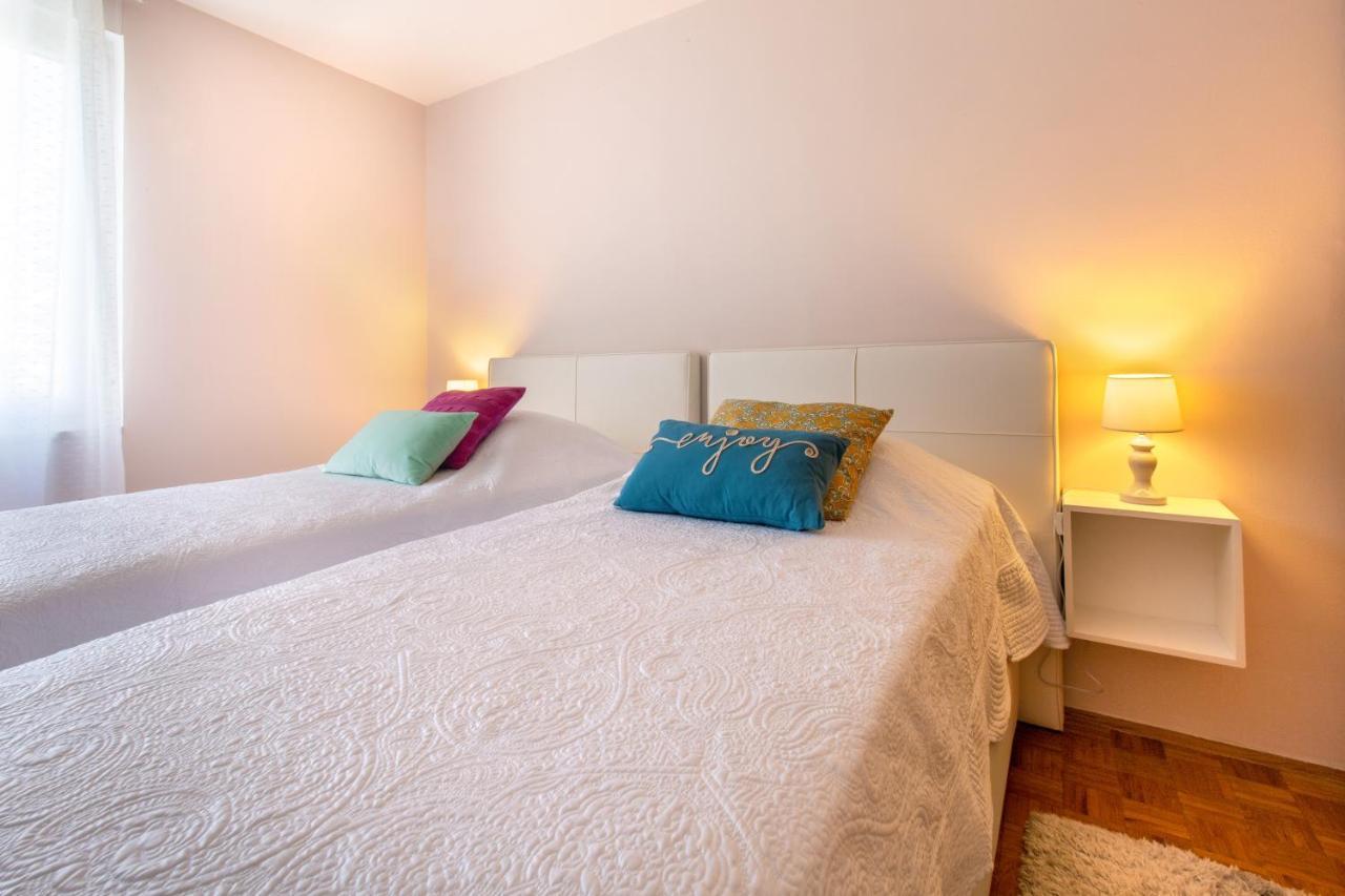 Apartment Amari Spalato Esterno foto